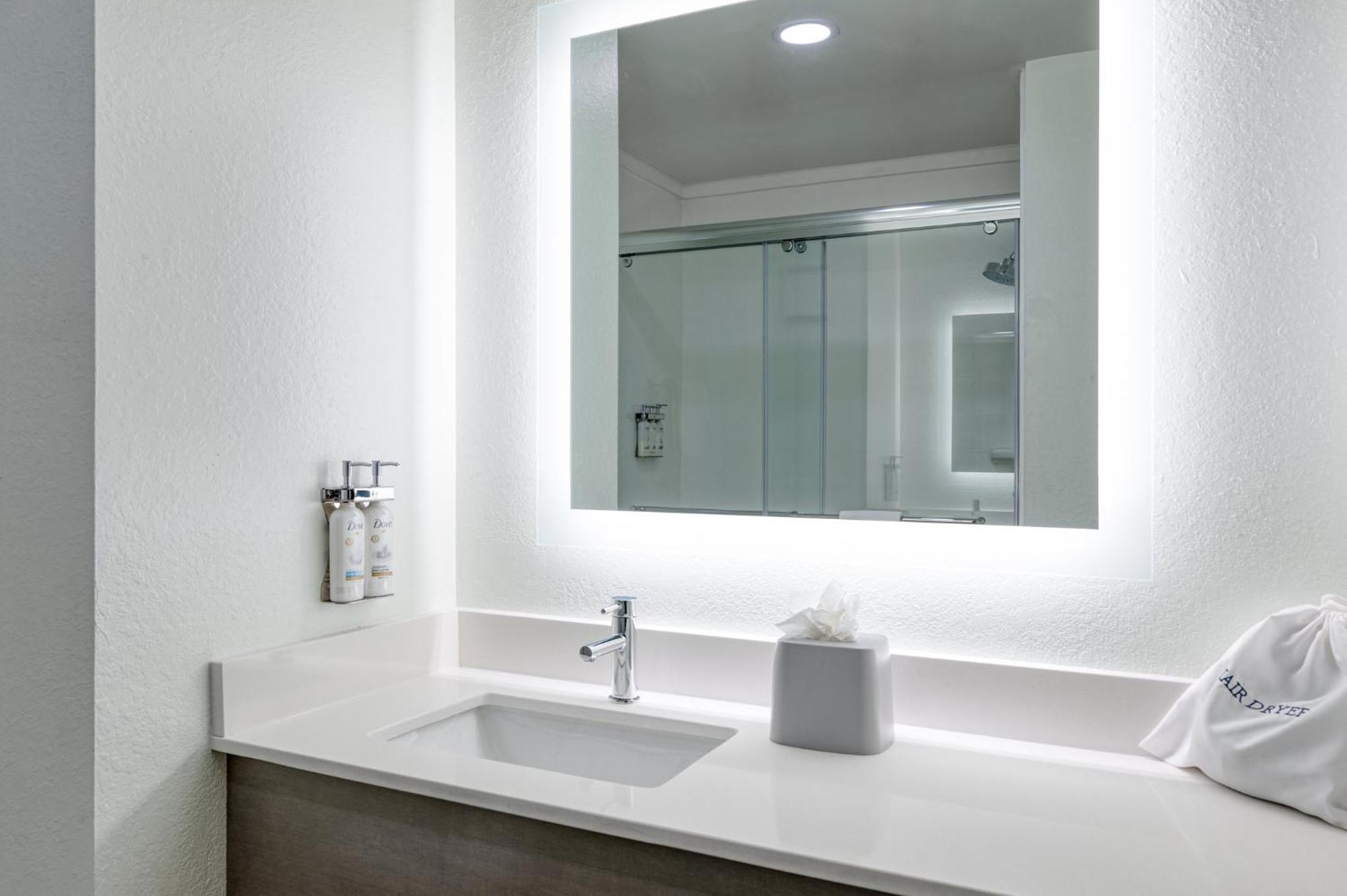 Holiday Inn Express Hotel & Suites Columbia-I-20 At Clemson Road By Ihg Exteriör bild