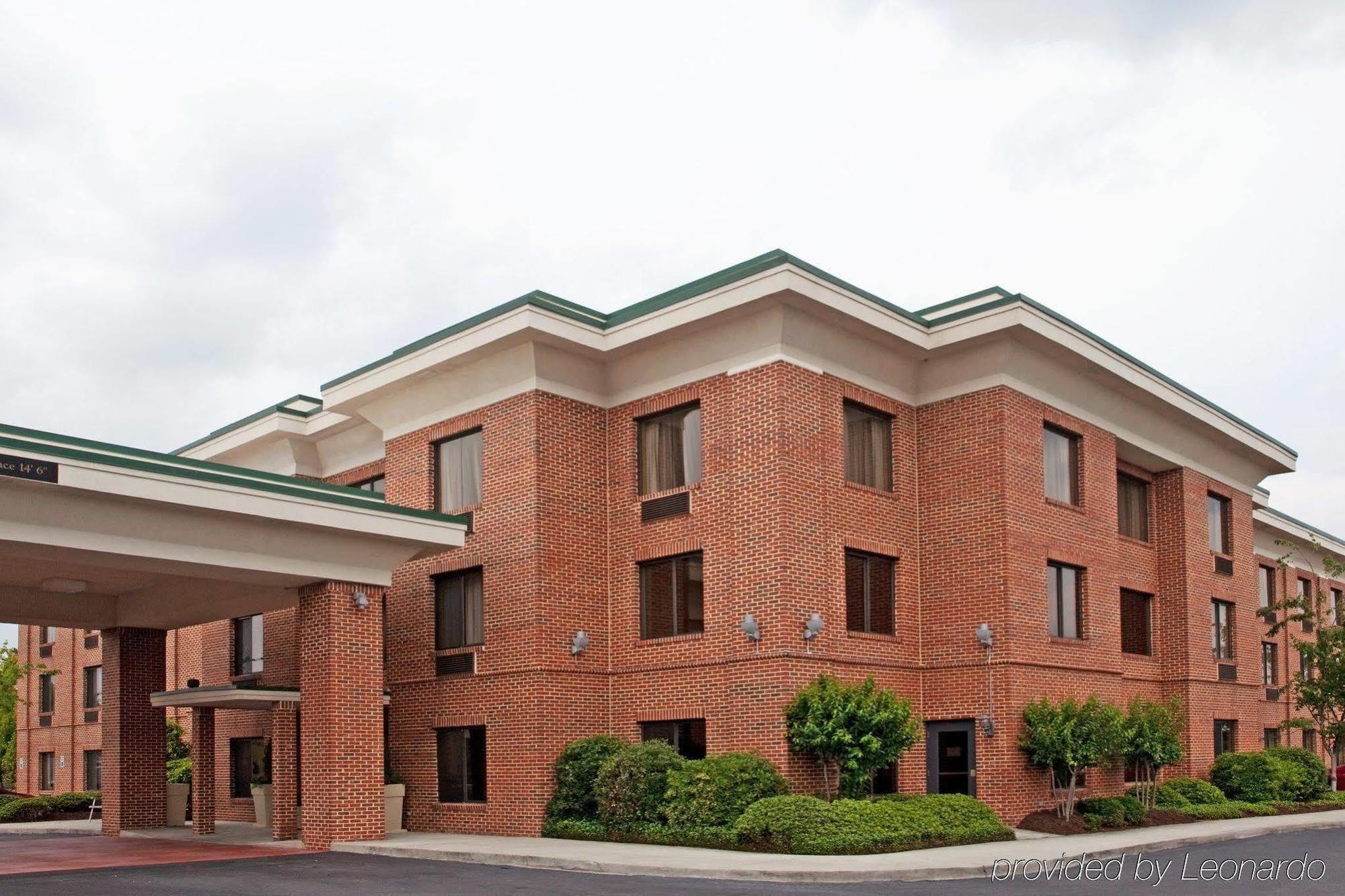 Holiday Inn Express Hotel & Suites Columbia-I-20 At Clemson Road By Ihg Exteriör bild