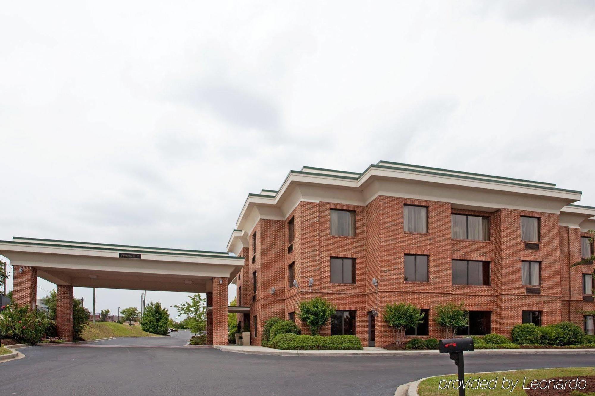 Holiday Inn Express Hotel & Suites Columbia-I-20 At Clemson Road By Ihg Exteriör bild