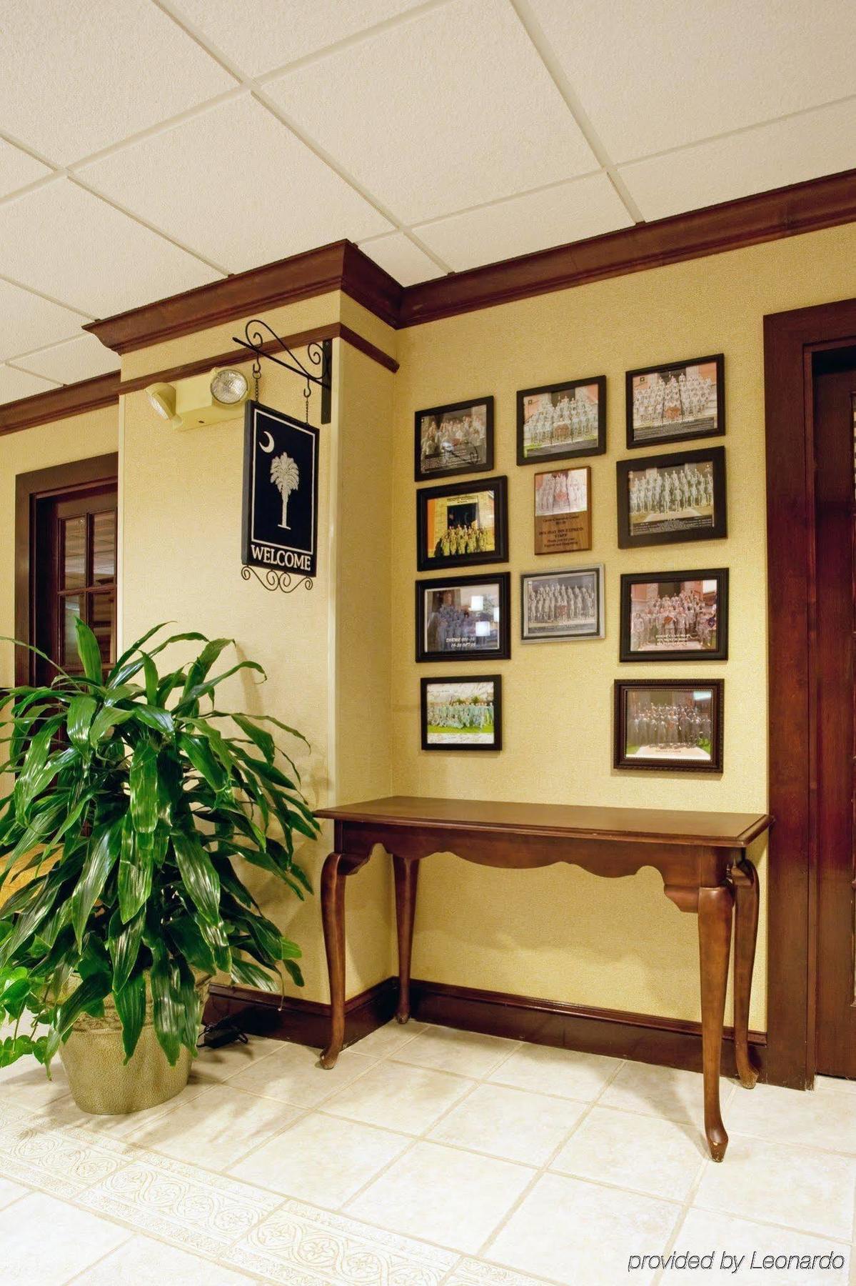 Holiday Inn Express Hotel & Suites Columbia-I-20 At Clemson Road By Ihg Exteriör bild